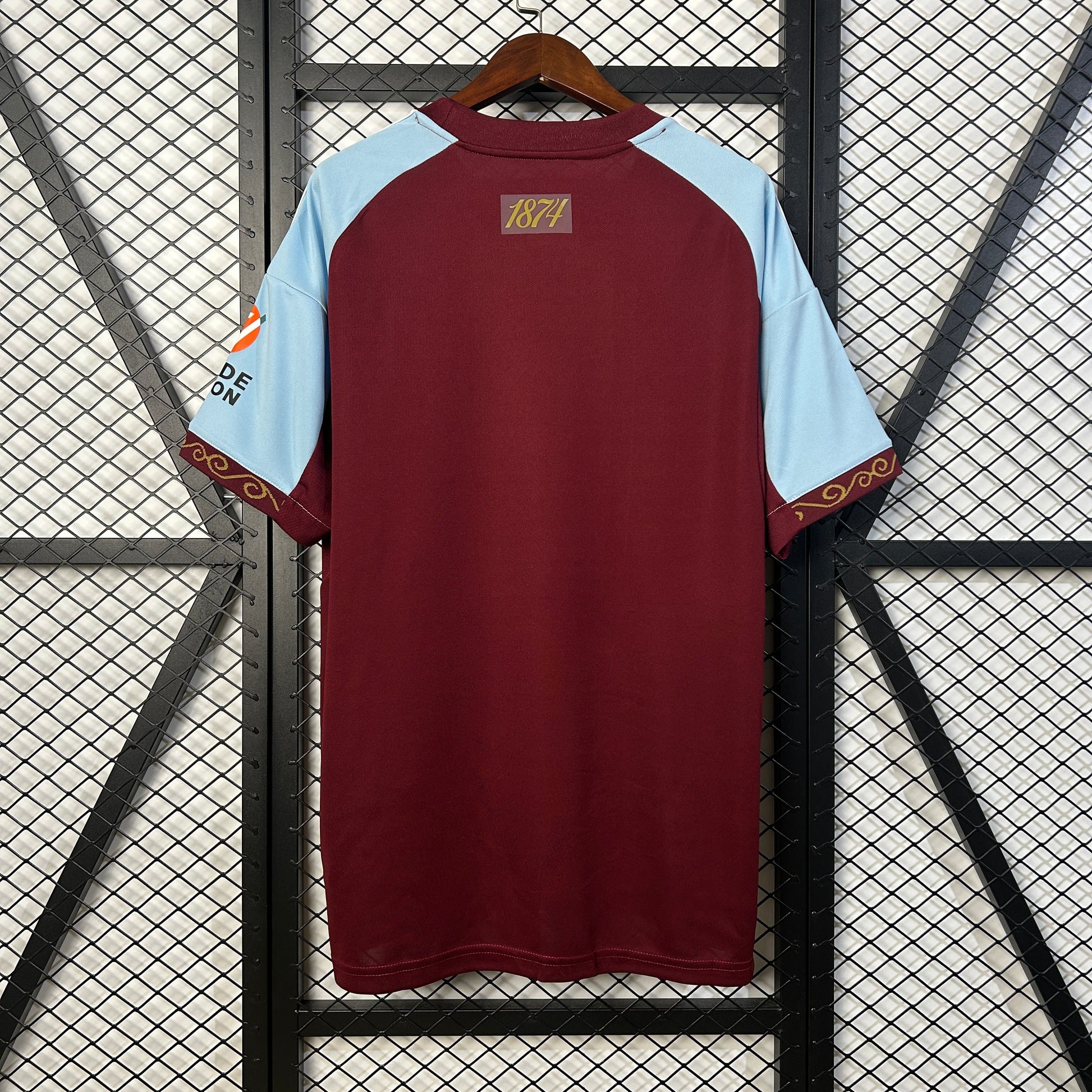 ASTON VILLA DOMICILE | 25/26