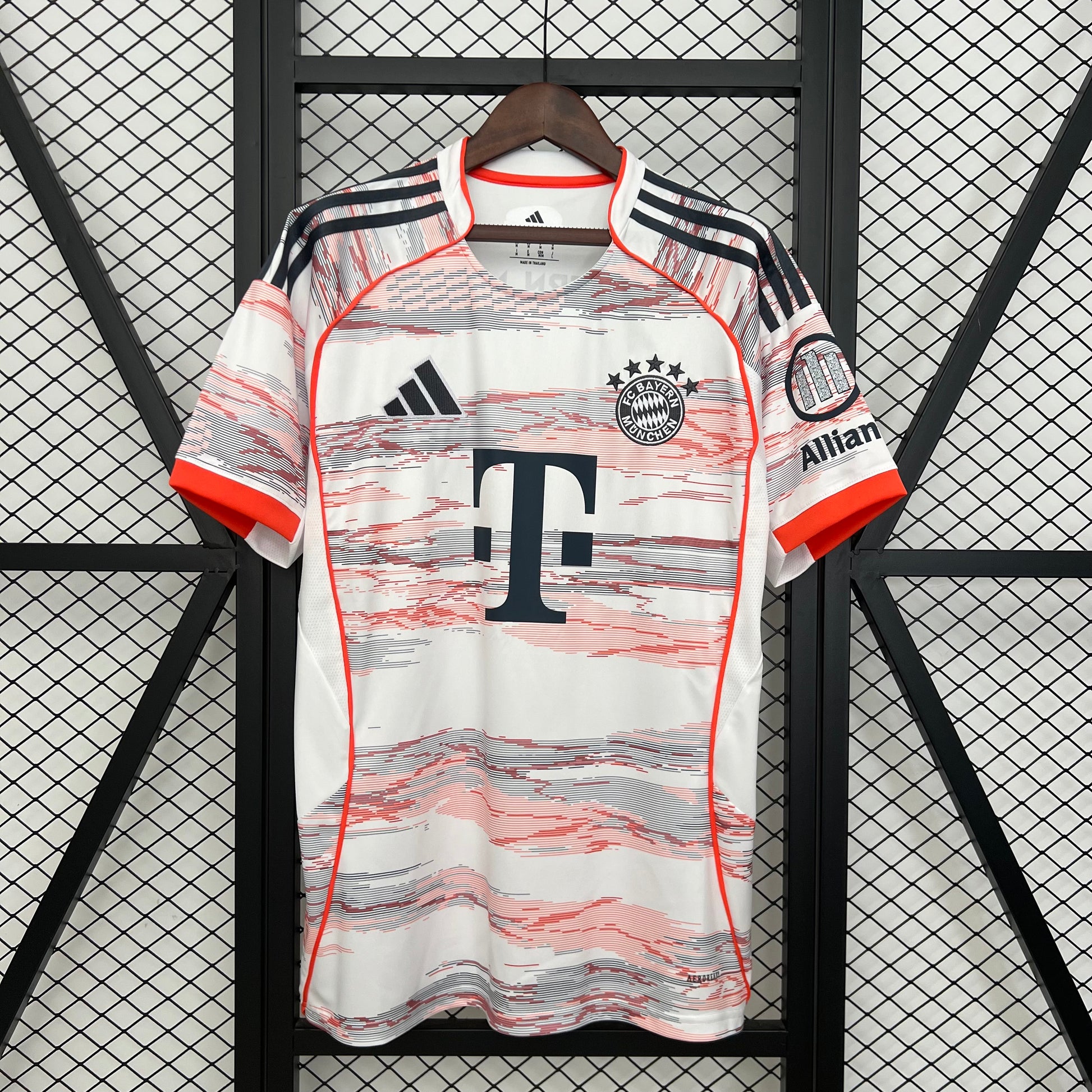 BAYERN MUNICH EXTÉRIEUR | 25/26