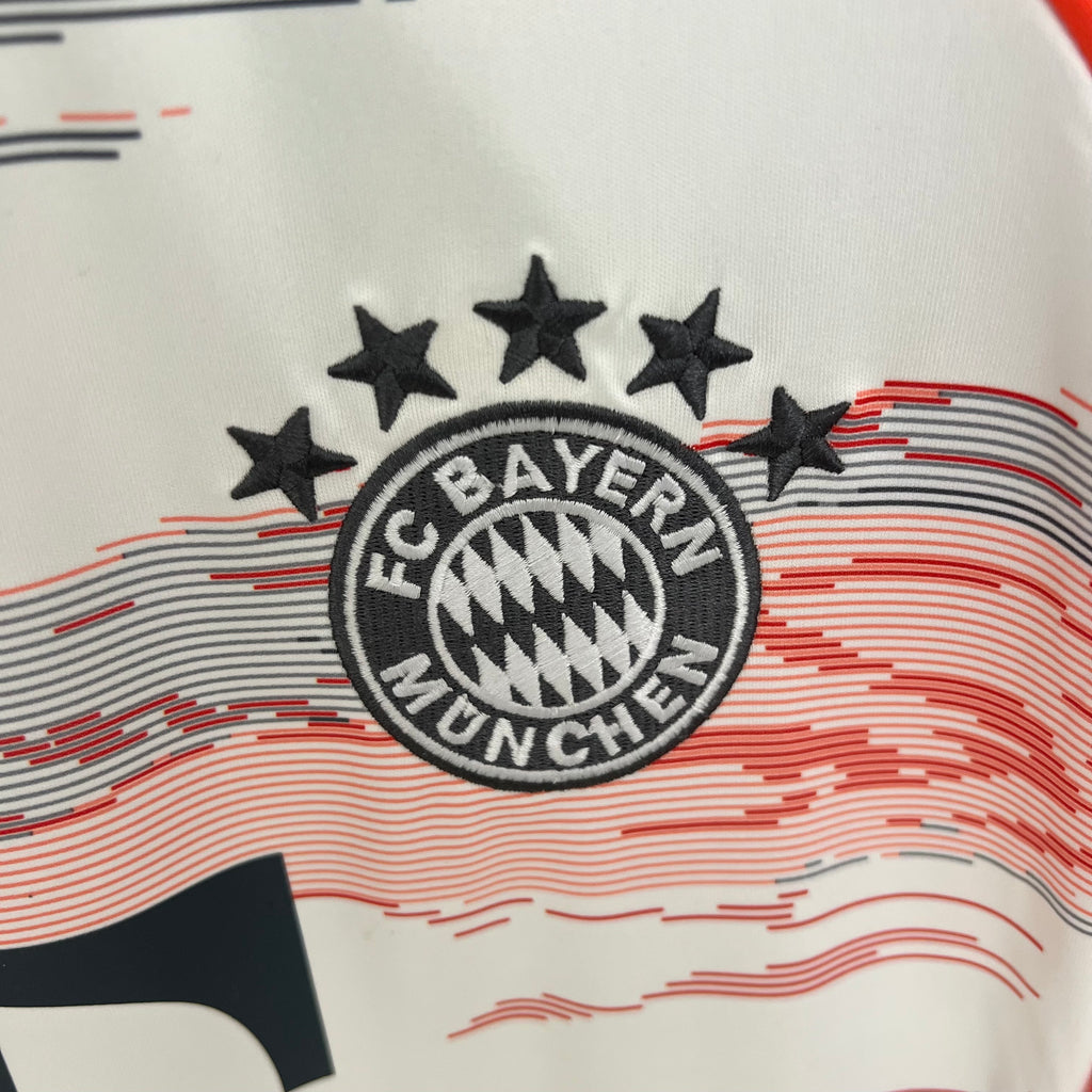 BAYERN MUNICH EXTÉRIEUR | 25/26