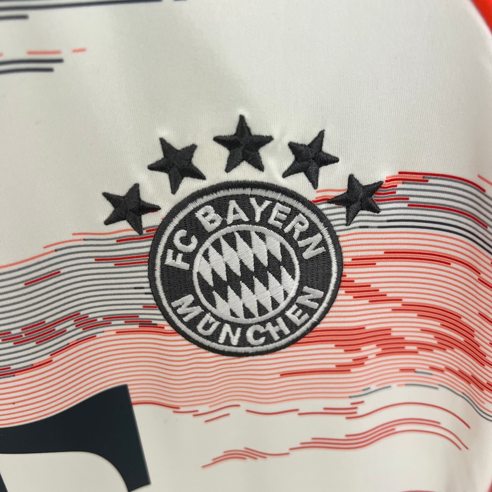 BAYERN MUNICH EXTÉRIEUR | 25/26