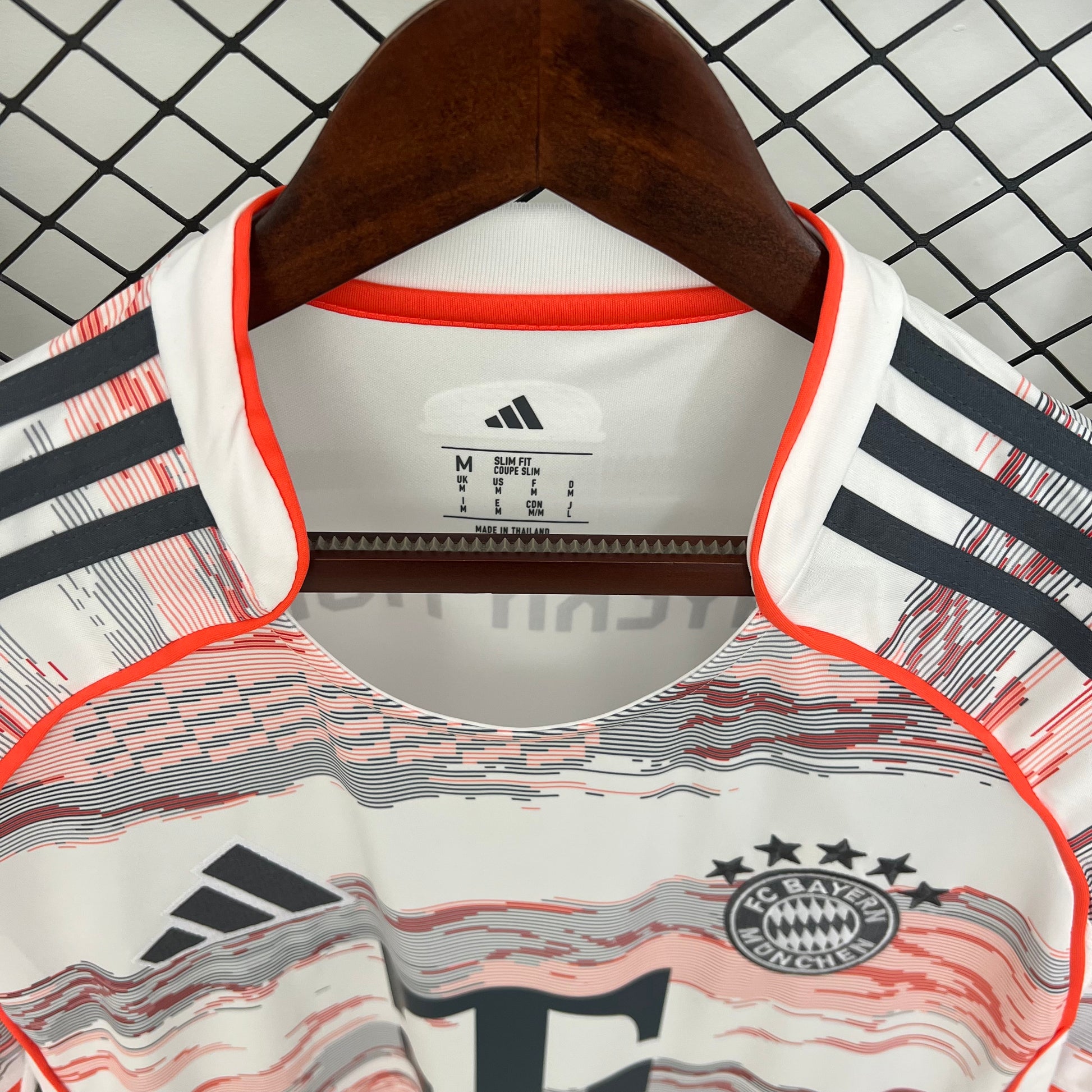 BAYERN MUNICH EXTÉRIEUR | 25/26